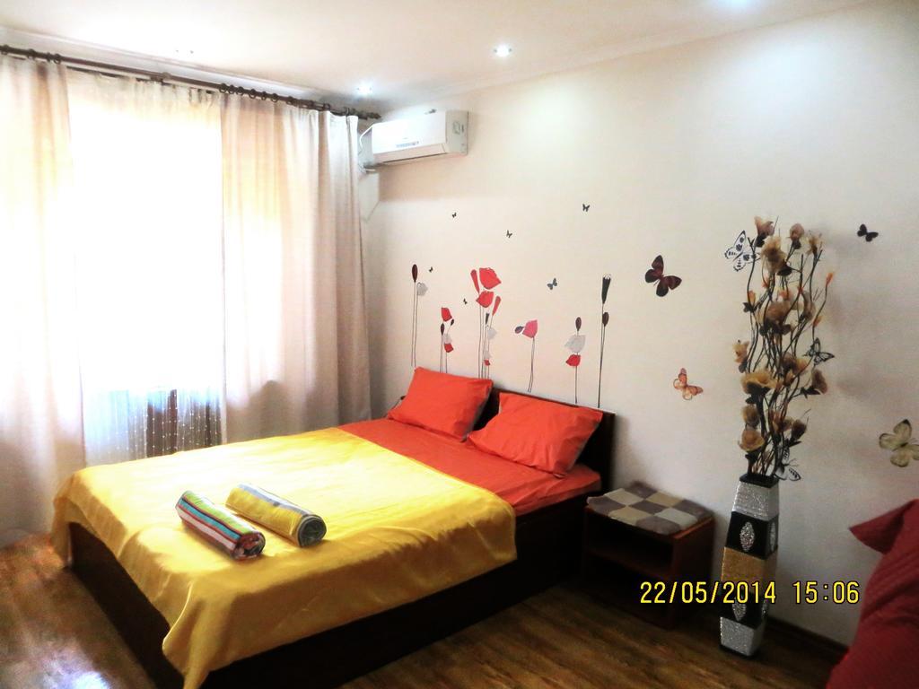 Best-Bishkekcity Apartment 3 Kamer foto